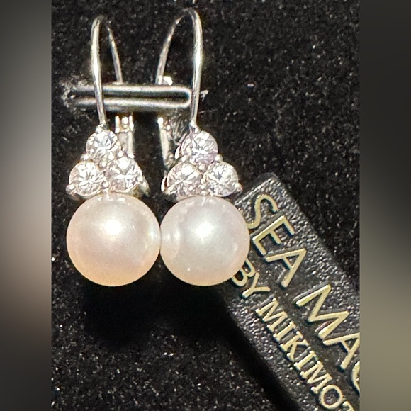 Mikimoto Sea Magic Pearl White Sapphire Earrings - Picture 2 of 4